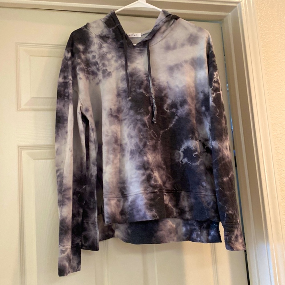 Grey and black sweatshirt